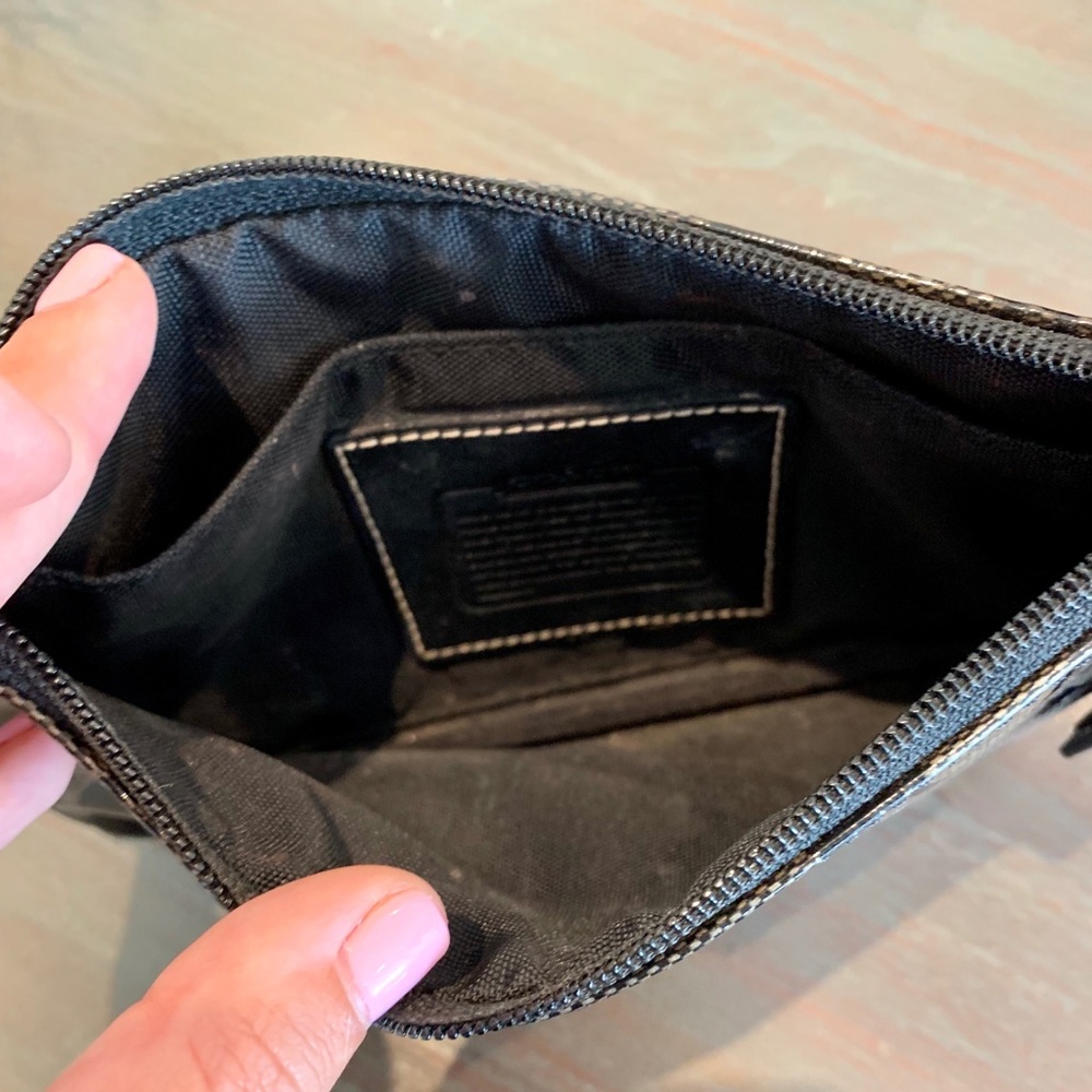 Coach cosmetic case - Picture 3 of 3